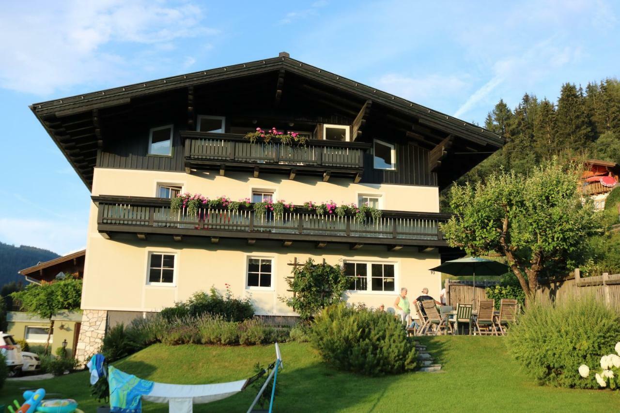 Haus Brandstatter Apartamento Eben Im Pongau Exterior foto